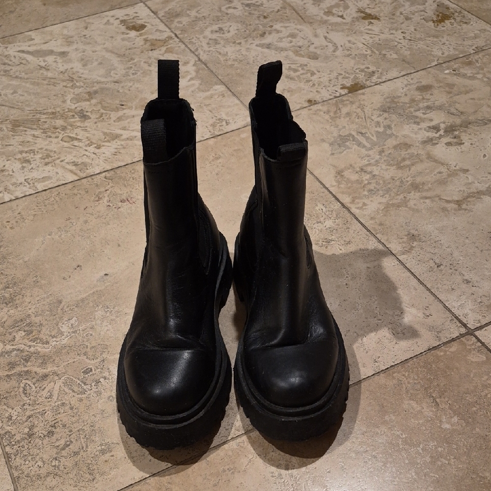 Thursday Legend Black Leather Boots - Picture 2 of 10